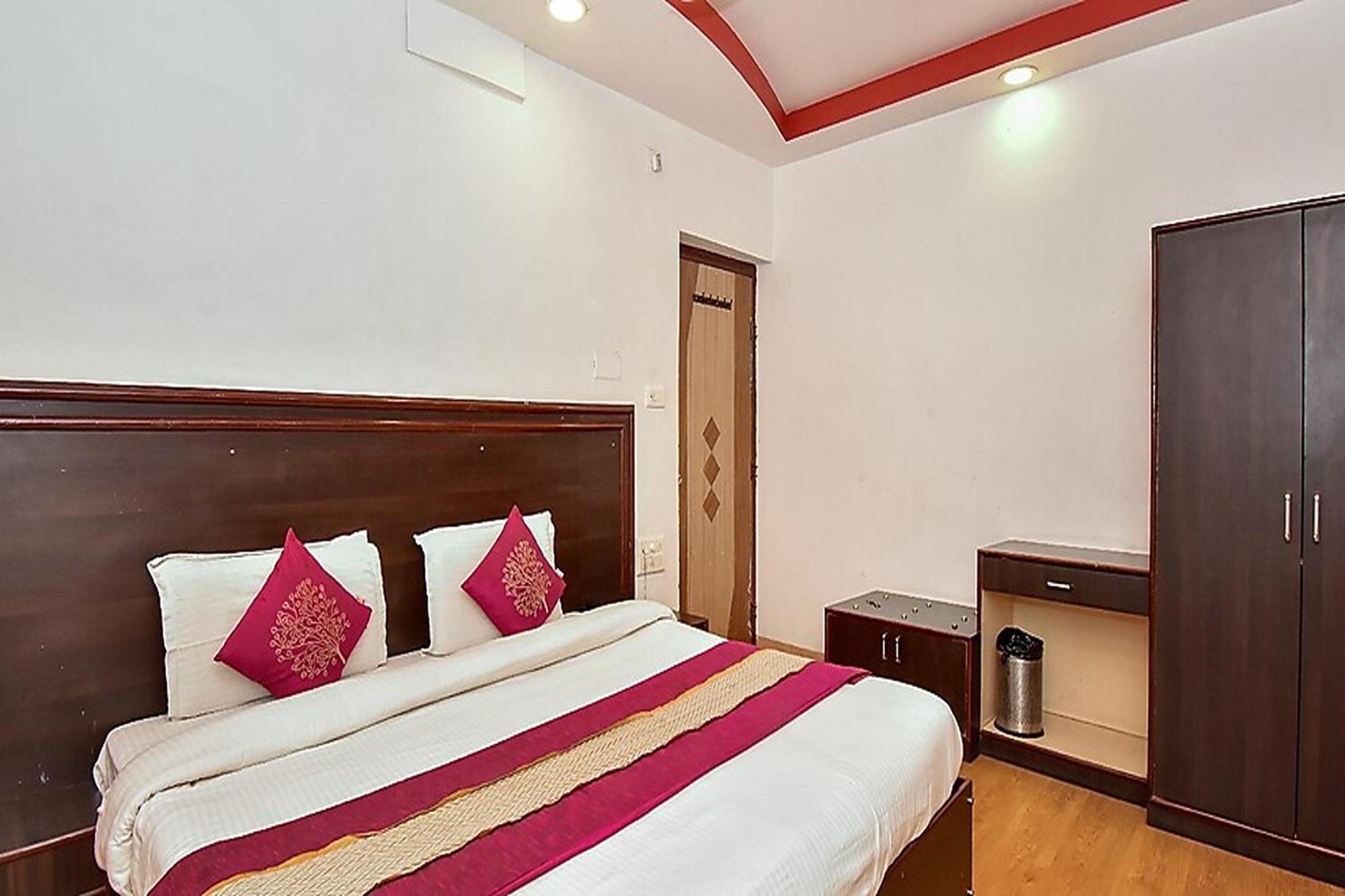 Hotel Deep Palace Near Bus Stand Udaipole Udaipur Exterior foto